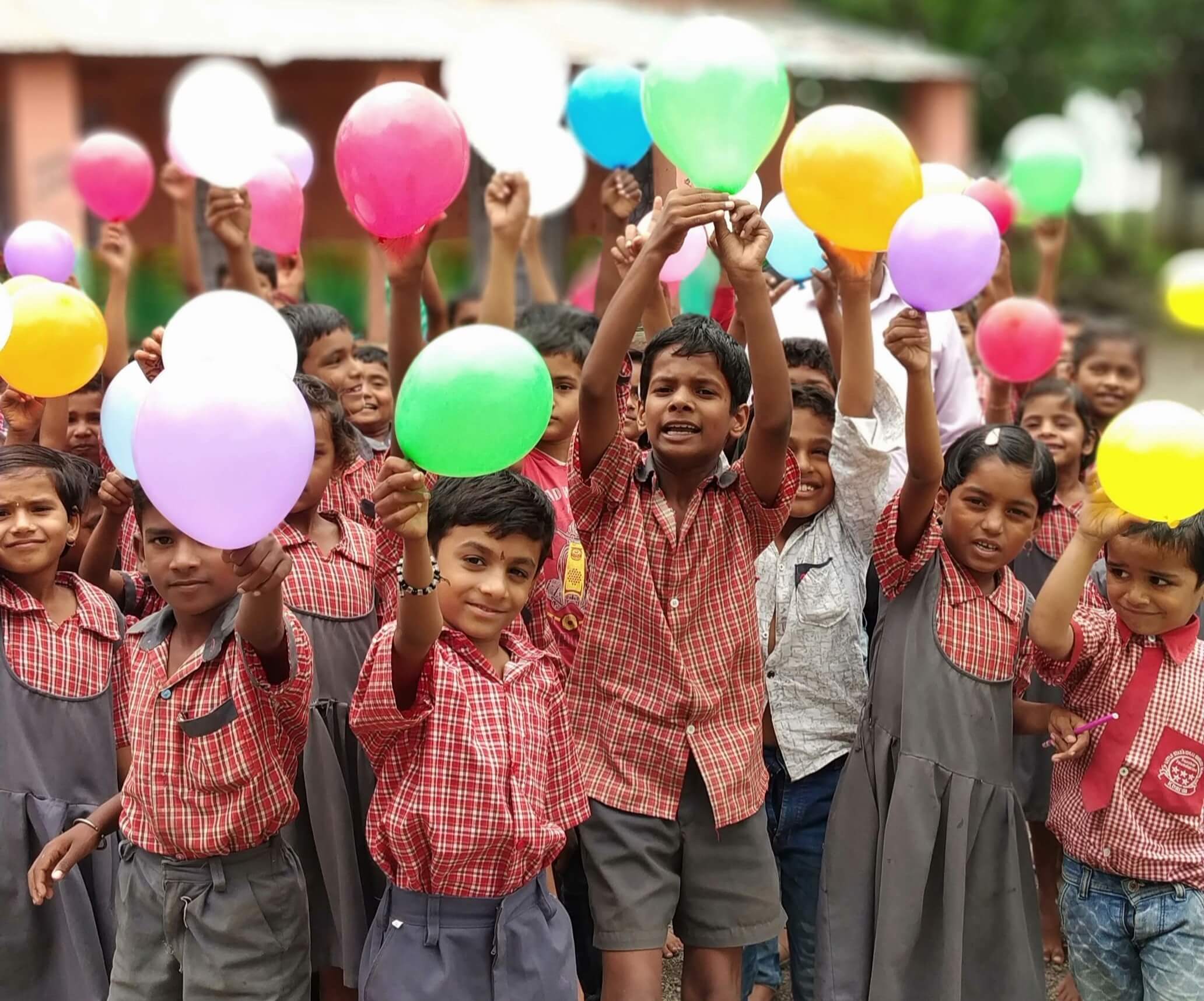 Dentist for kids in Kothrud - Smiling and happy kids